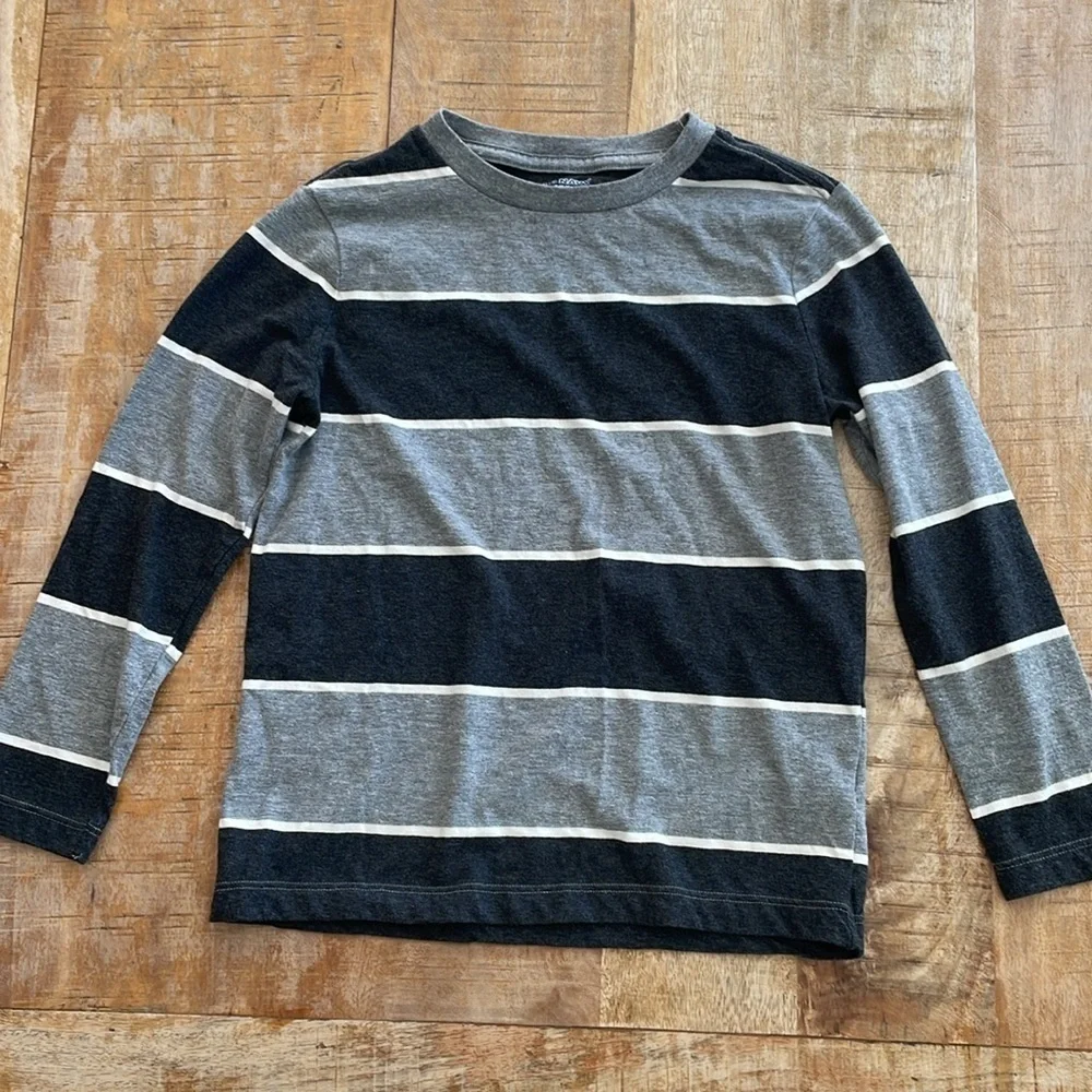 Old Navy boys large tee bundle S(6-7)